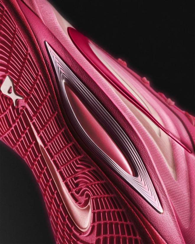 鞋」突然发布！搭载「全新缓震科技」！千赢国际首页入口Nike「巨星签名(图8)