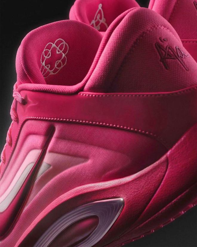 鞋」突然发布！搭载「全新缓震科技」！千赢国际首页入口Nike「巨星签名(图2)