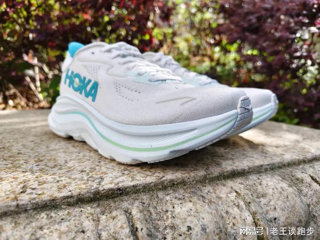 10：恰到好处的卓越跑鞋HOKA CLIFTON(图15)